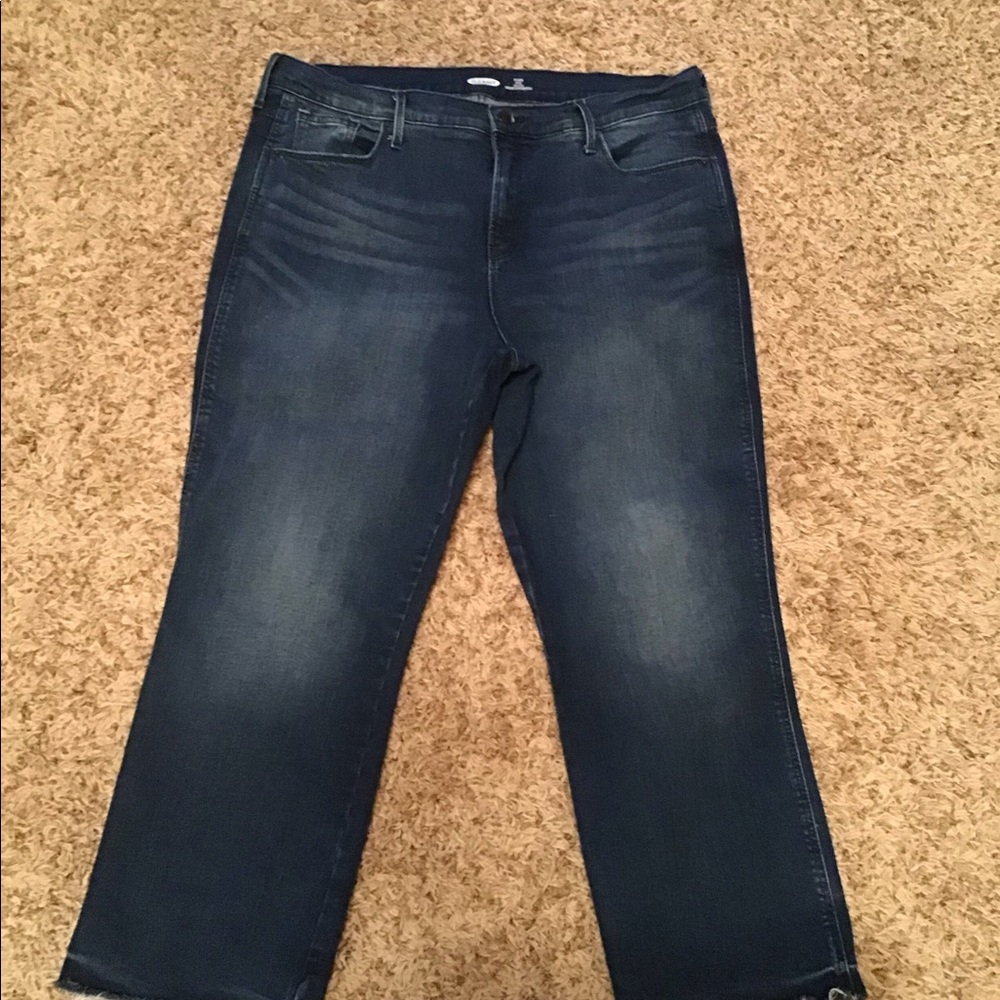 Old Navy dark wash women’s flare leg jean Size 16